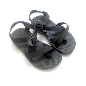 Chaco Classic Black Hiking Sandals with Vibram sole